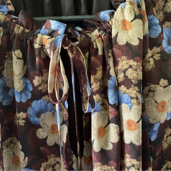 T by Tahari Women's Floral Long-Sleeved Blouse Size‎ 2X - Picture 3 of 6